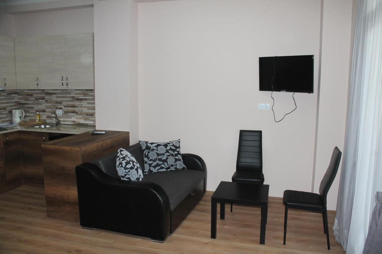 Lali'S Apartment Tbilisi Buitenkant foto