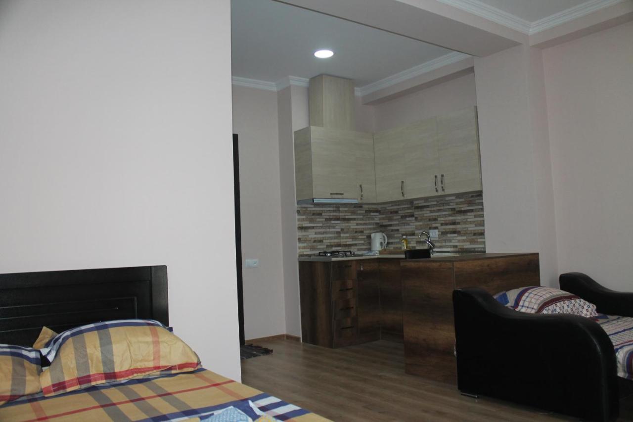 Lali'S Apartment Tbilisi Buitenkant foto